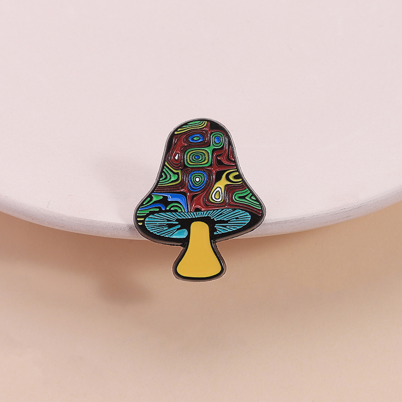 Weird Fly Agaric Mushroom Enam - Flower Frog Pin ulasan dan harga